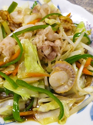 ホタテ豚肉野菜炒めの写真