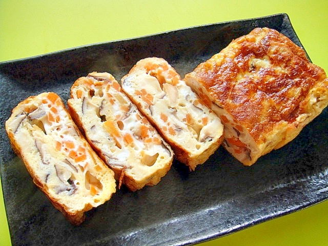 椎茸と人参の卵焼きの写真