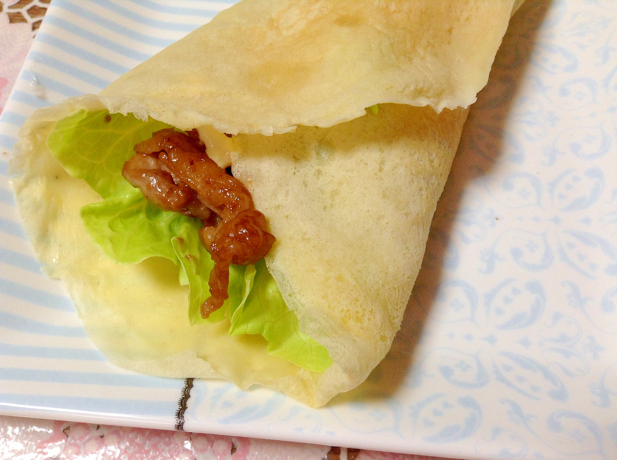 焼き肉クレープ♡の写真