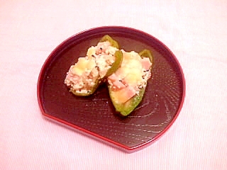 ピーマンのサラダ詰めの写真