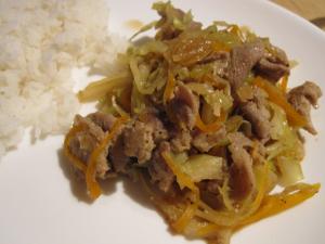 豚肉とキャベツの炒め物の写真