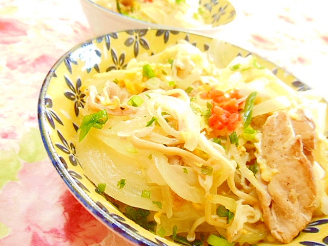 ちゃんぽん味❤玉葱とエノキと豚の卵とじ丼❤の写真
