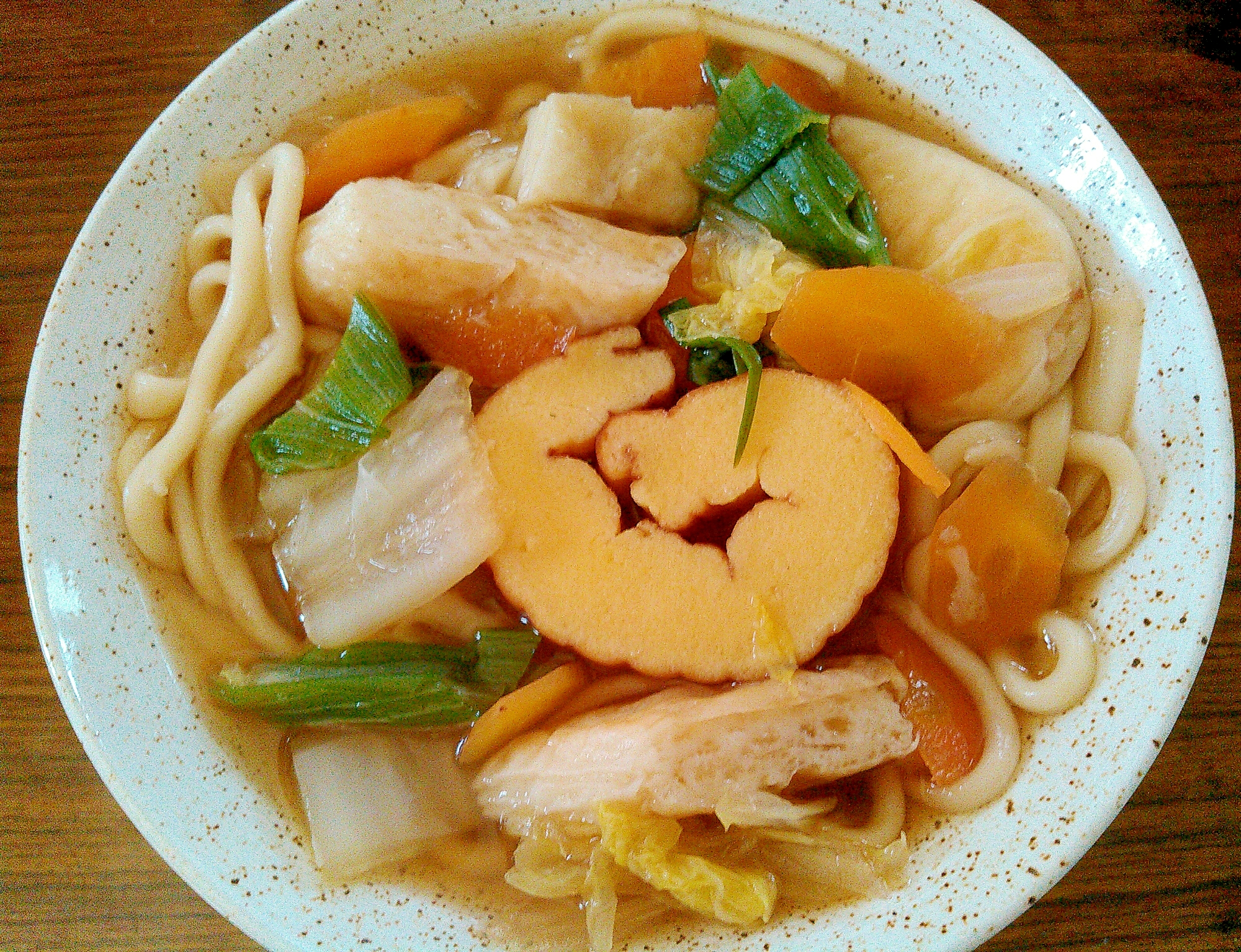 伊達巻&笹かま野菜うどんの写真