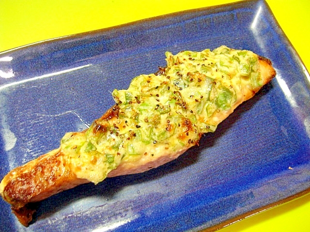 わらさのネギマヨペッパー焼きの写真
