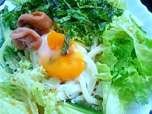 焼うどんのさっぱりサラダの写真