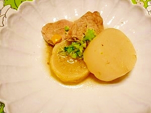 減塩☆皮ごと大根と豚肉の旨煮の写真