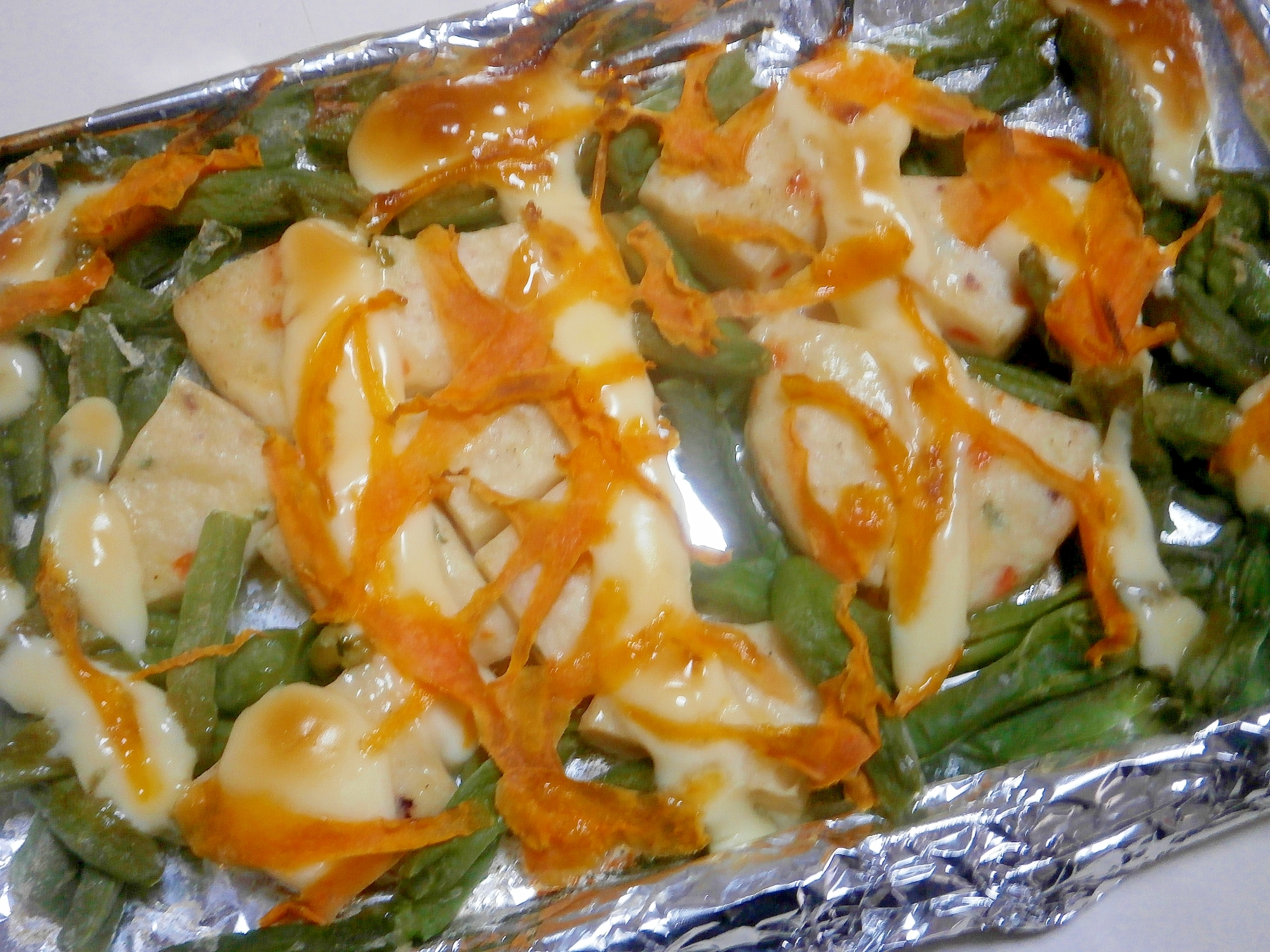 豆腐ハンバーグと野菜のマヨネーズ焼きの写真