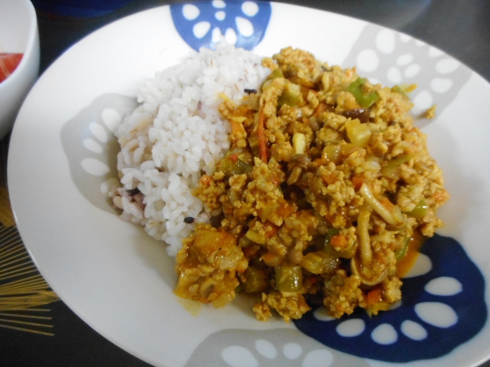 インゲンと茸の和風キーマカレーの写真