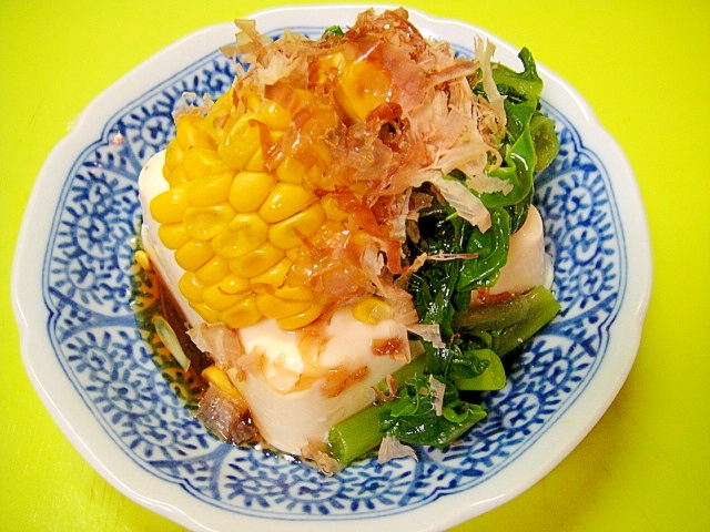 つるむらさきとトウモロコシの冷奴