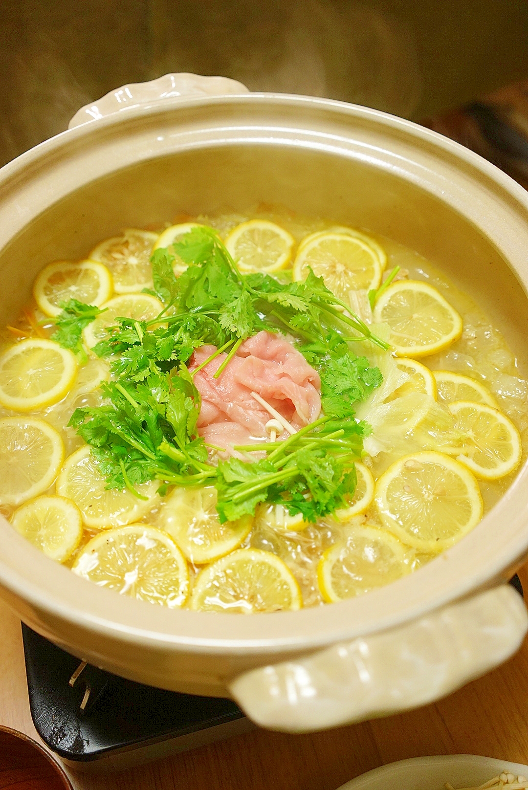 これはおいしい 夏にぴったり 塩レモンパクチー鍋 お手軽レシピで作る Jaグループ