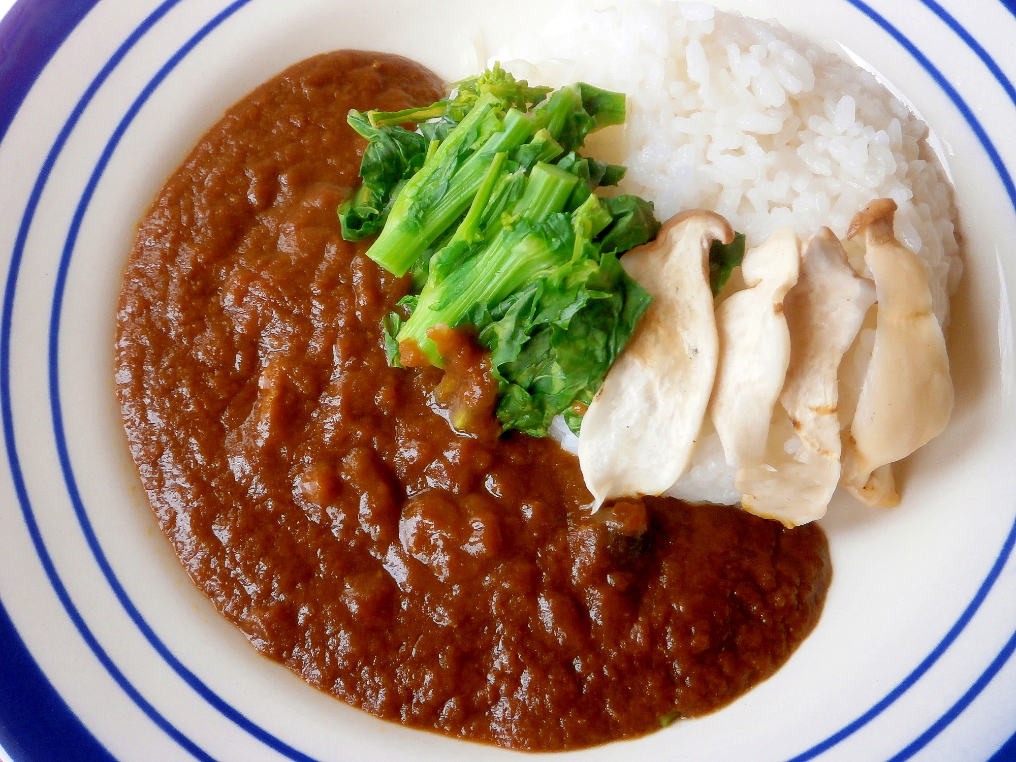 菜の花とエリンギのカレーの写真