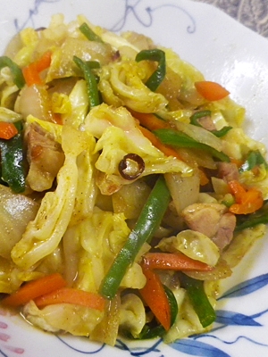 鶏肉野菜のカレーナンプラー炒めの写真