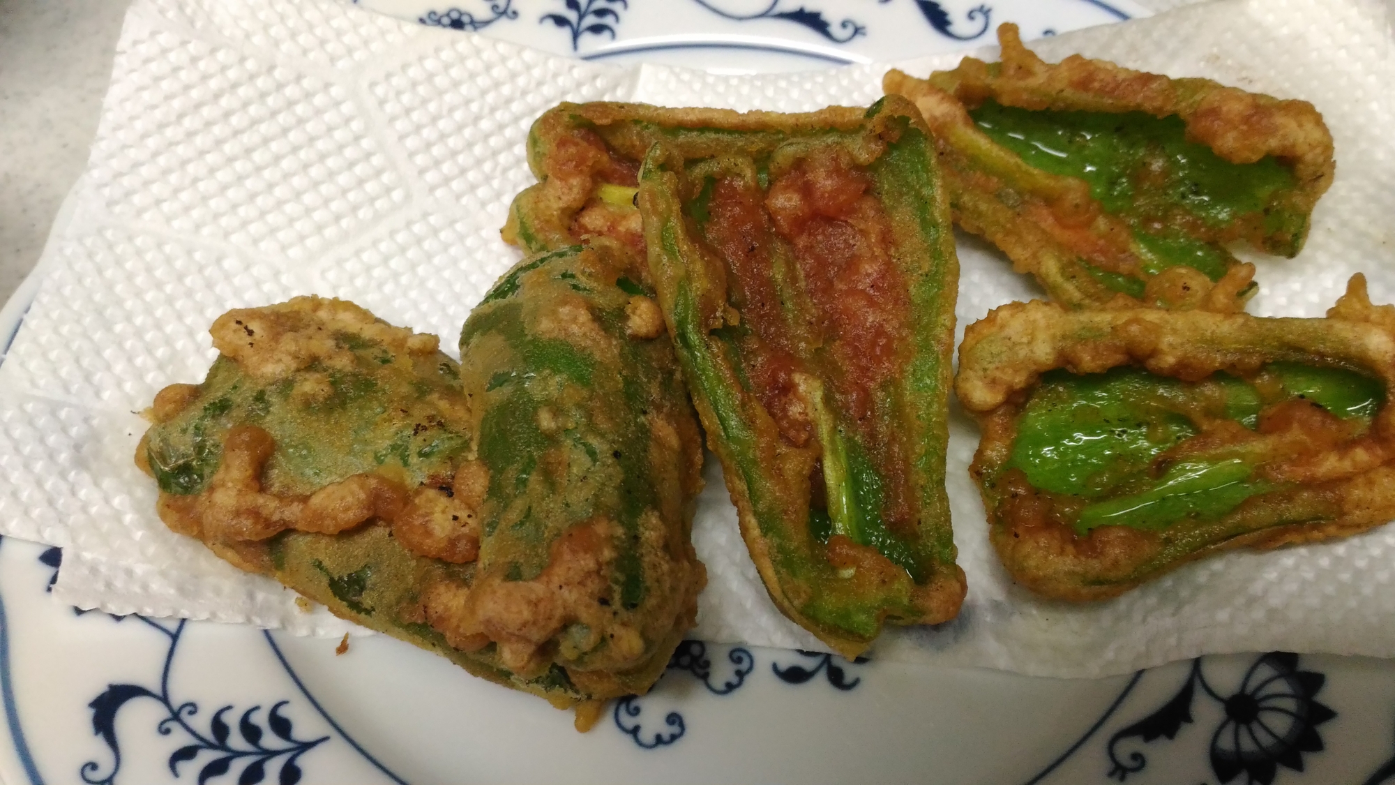 ピーマンのカレー風味天ぷらの写真