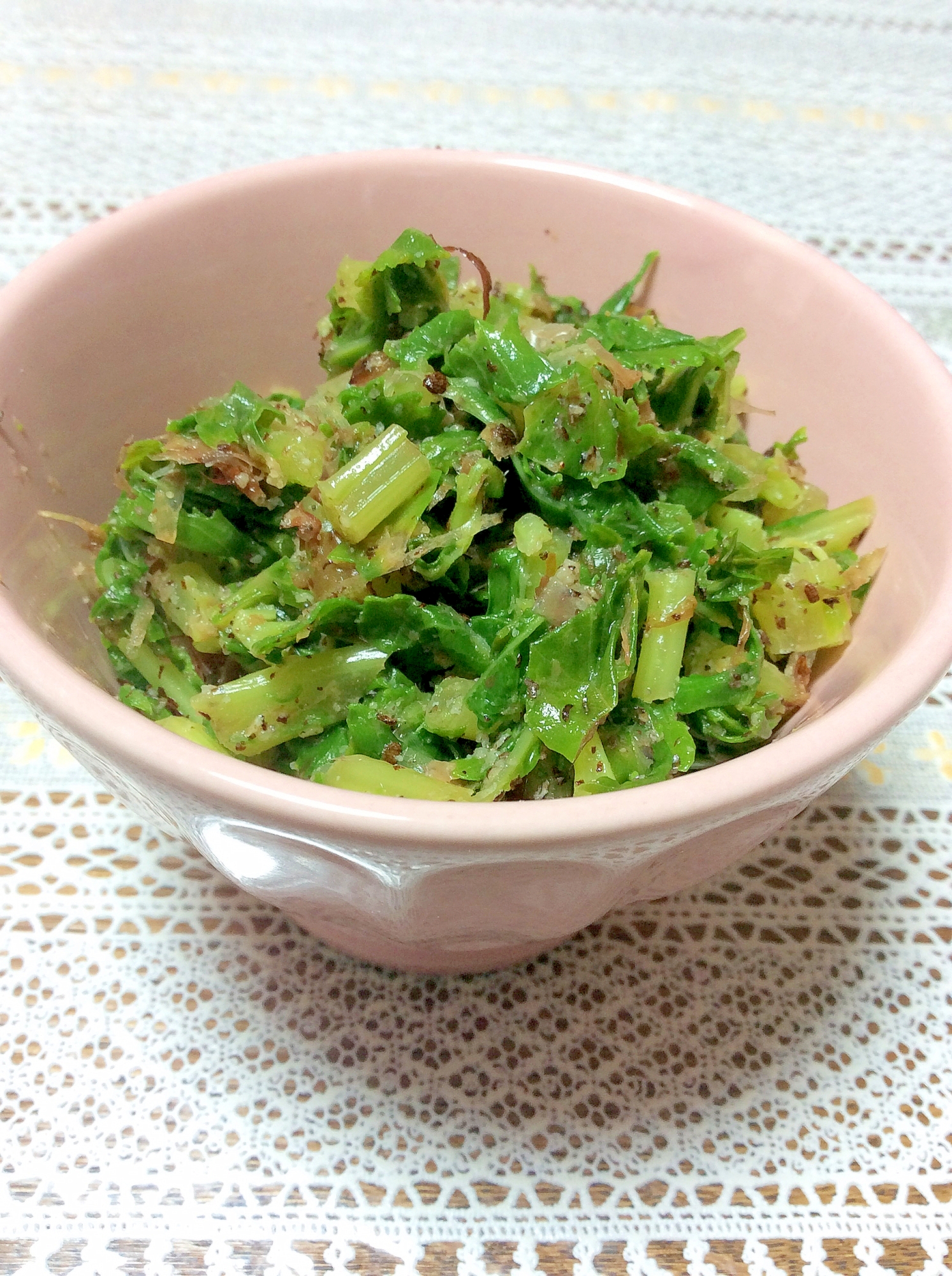 大根の葉と荏胡麻の和え物❤️の写真