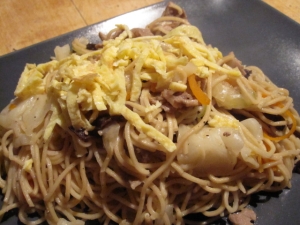 豚肉と野菜のあっさり塩焼きそばの写真