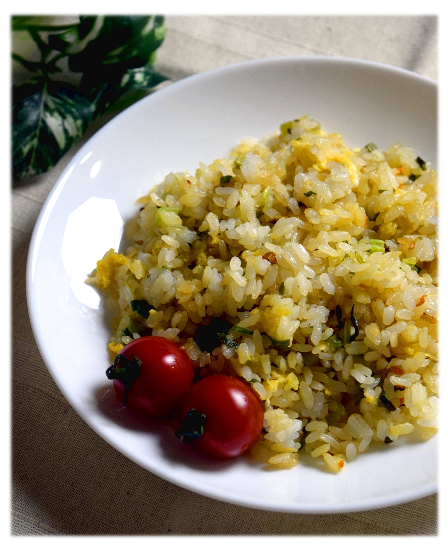 野菜の皮でエコなパラパラ炒飯の写真