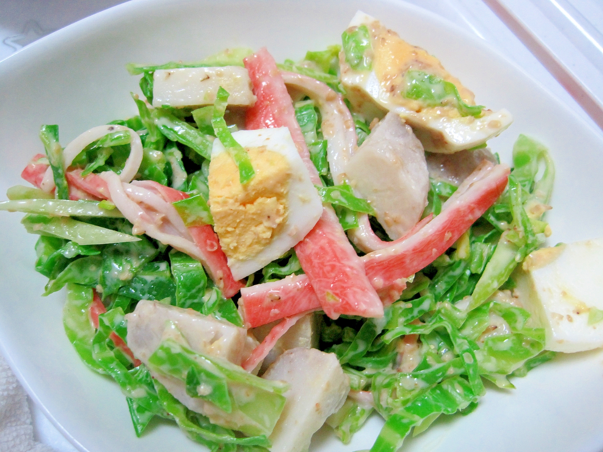 キャベツの外葉のゴマサラダの写真