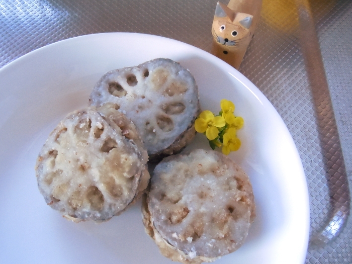 食物繊維たっぷりれんこんのはさみ揚げの写真