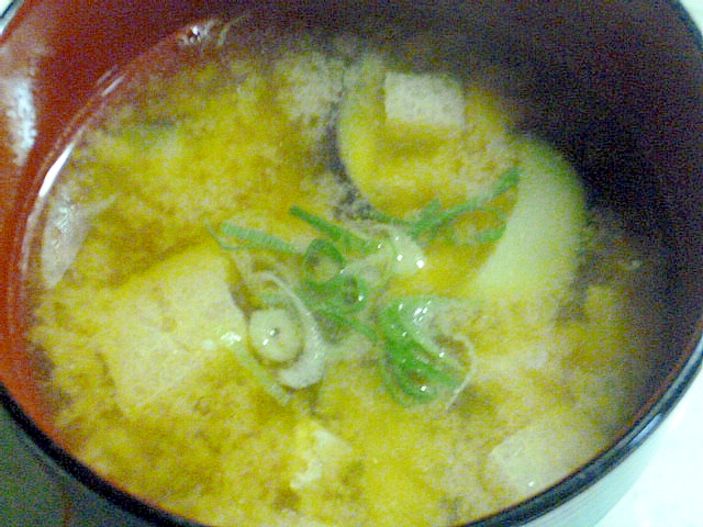 かんたん 沁みる美味しさ ナスと油揚げのお味噌汁 お手軽レシピで作る Jaグループ