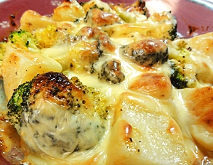 ブロッコリーポテトのマヨ味噌焼きの写真