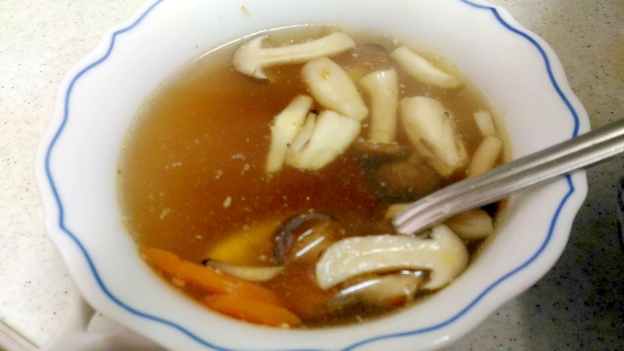 しめじと人参の和風スープ お手軽レシピで作る Jaグループ