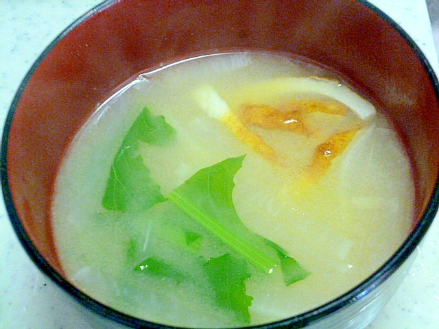 簡単♪大根とちくわと大根の葉のお味噌汁の写真