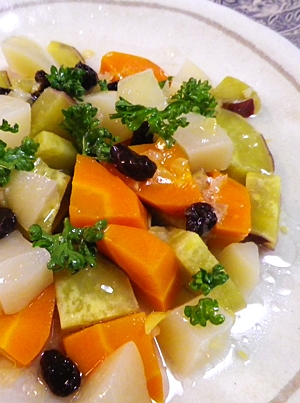 サツマイモ人参レモンサラダの写真