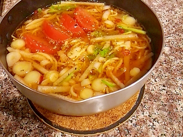 大根とブロ茎とトマトの糖質０辛味噌ラーメンの写真