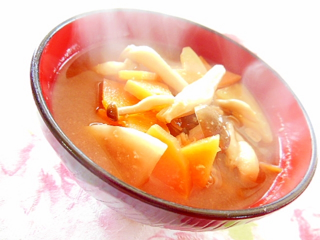 赤味噌de 蕪と人参とブナシメジのお味噌汁 お手軽レシピで作る Jaグループ