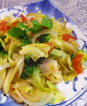 シンプル野菜の蒸し炒めの写真