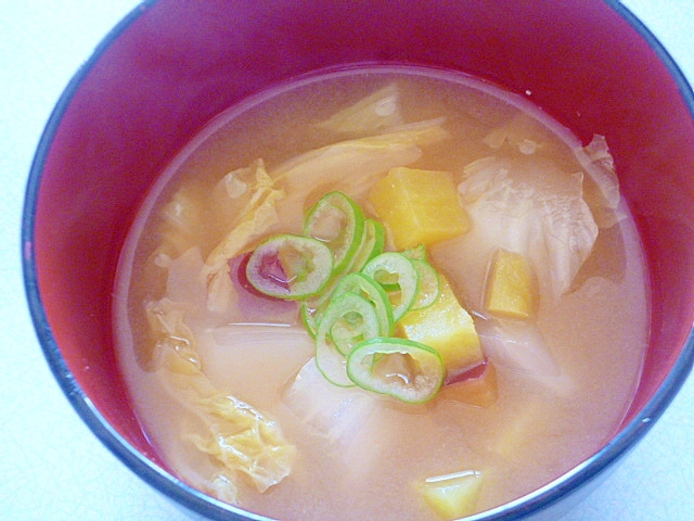 ほっこり 暖まるスープ 白菜とさつまいものお味噌汁 お手軽レシピで作る Jaグループ