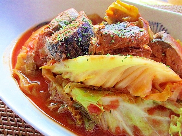 フライパンで簡単！キャベツと鯖缶のトマトジュース煮の写真