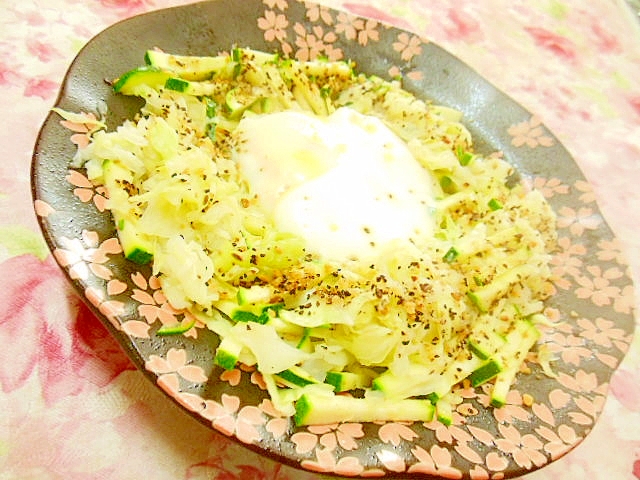 和テイスト❤キャベツとズッキーニの巣ごもり❤の写真