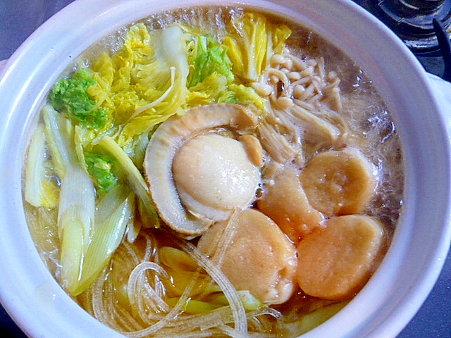 寒い季節にもってこい！寄せ鍋の写真