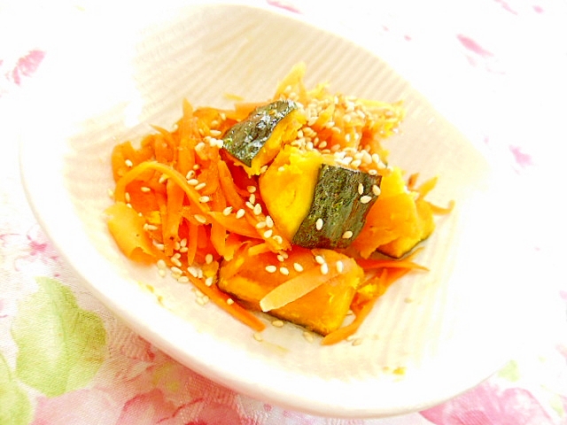 焼肉風味de❤南瓜と人参のレンジ蒸し❤の写真