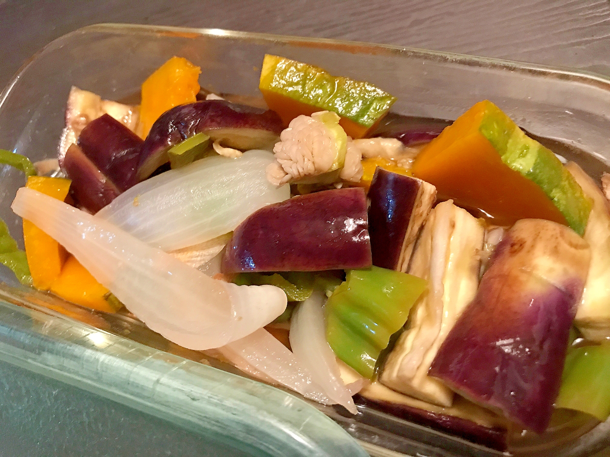 レンチンで楽ちん！夏野菜のひんやり出汁酢びたしの写真