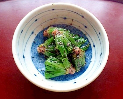 ほうれん草の根元のごまあえの写真