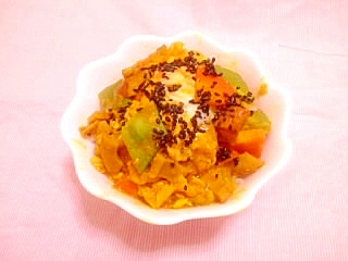 カレー風味♪インゲンの卵どんぶりの写真