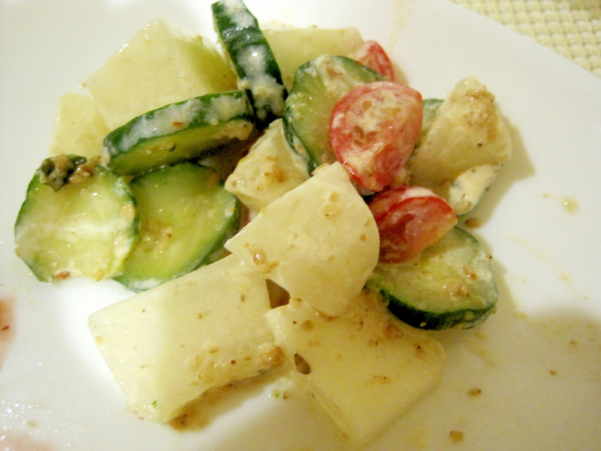 夏野菜のフルーツサラダの写真
