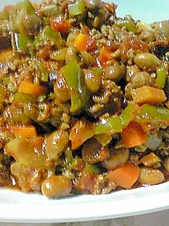 ご飯にもパンにもあいます♪大豆のトマト煮の写真