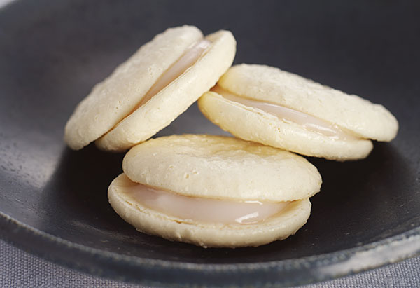 いちごのさくさくマカロンの写真